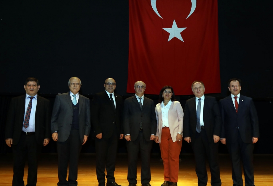 Azərbaycanlı alim Türkiyənin Erciyəs Universitetində mühazirələr oxuyub