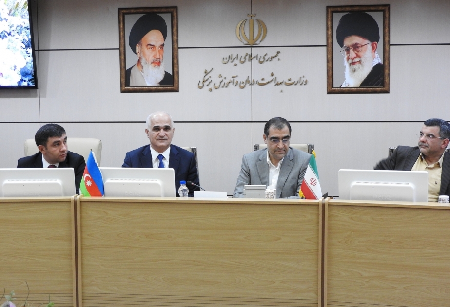 La délégation azerbaïdjanaise poursuit les discussions en Iran