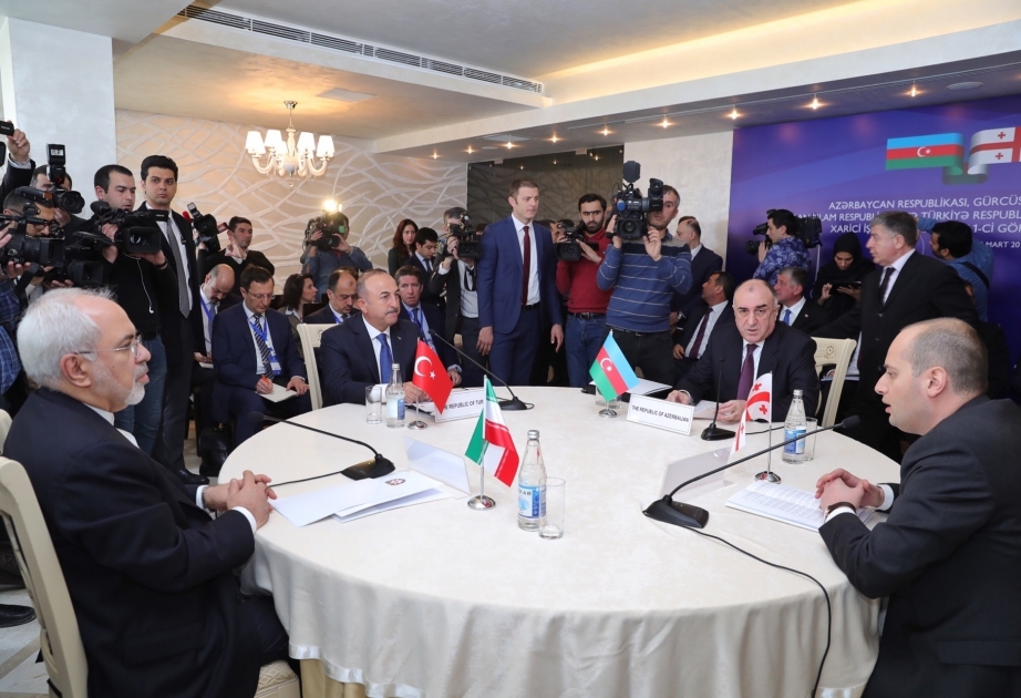 Les ministres des affaires étrangères azerbaïdjanais, turc, géorgien et iranien se réunissent à Bakou