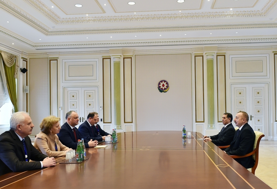 Prezident İlham Əliyev Moldova Prezidenti İqor Dodonun başçılıq etdiyi nümayəndə heyətini qəbul edib YENİLƏNİB VİDEO