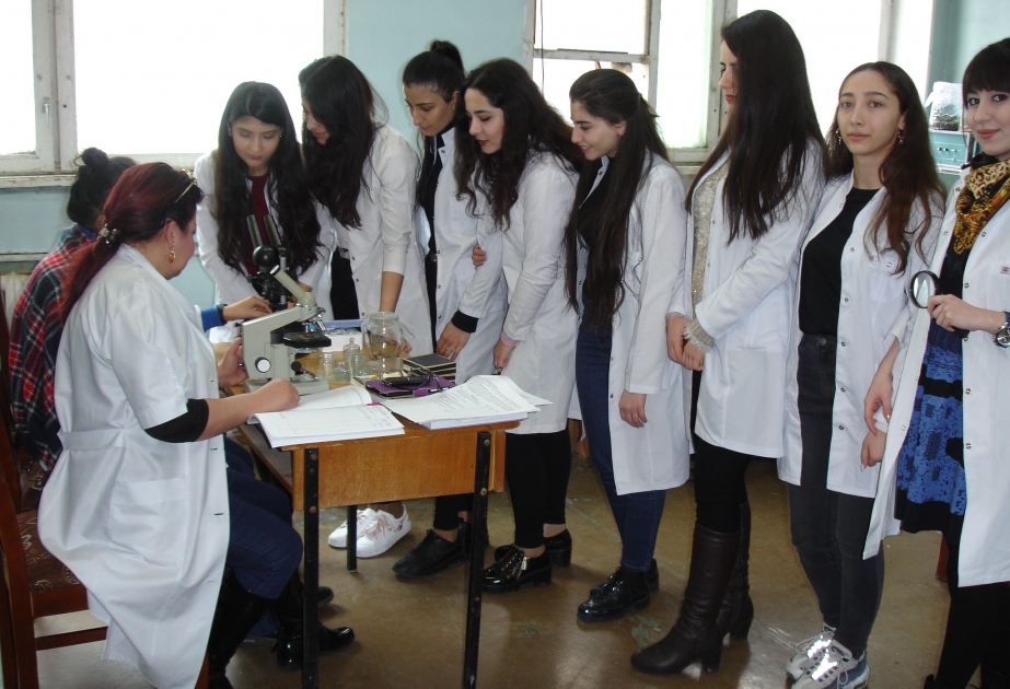 Bakı Dövlət Universitetinin tələbələri Zoologiya İnstitutunda istehsalat təcrübəsi keçirlər