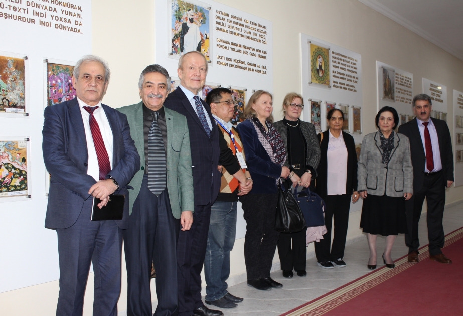 Bakıda keçirilən beynəlxalq elmi konfransın bir qrup iştirakçısı Bakı Slavyan Universitetində olub