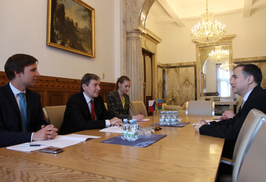 Les relations azerbaïdjano-tchèques au menu des discussions à Prague