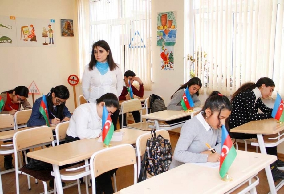 Paytaxt məktəblərində inşa yazı müsabiqəsi: Müstəqilliyimiz əbədidir