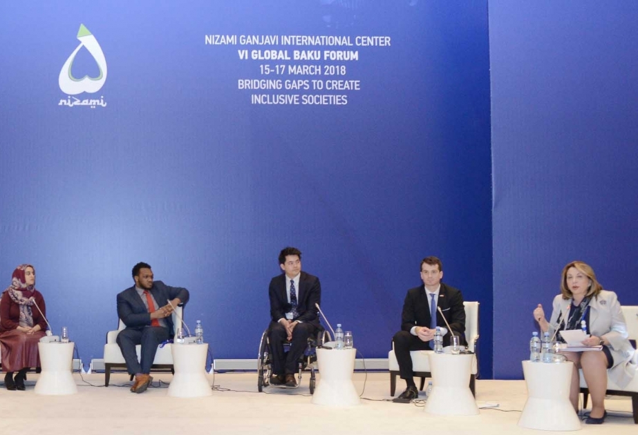 Qlobal Bakı Forumunun 3-cü gününün ilk panel iclası: Nəsillər arasındakı boşluqlar: Gənclər danışır, biz dinləyirik VİDEO