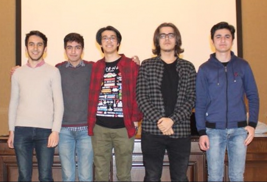Tələbələr “Heydər Əliyev və Azərbaycan tarixi” mövzusunda viktorinada biliklərini sınayıblar