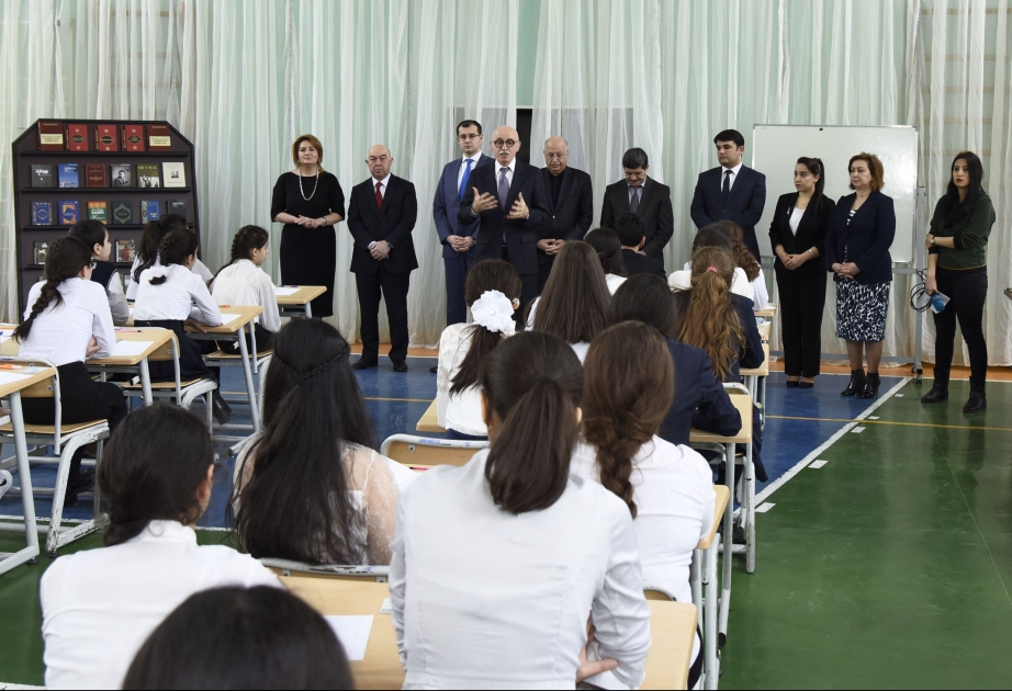 “Ədəbiyyat biliciləri” müsabiqəsinin ölkə mərhələsində bölgələrdən 112 şagird biliyini sınayıb