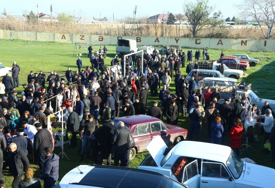 Ağcabədidə bayram yarmarkasında qiymətlər bazardakından 15-30 faiz ucuzdur