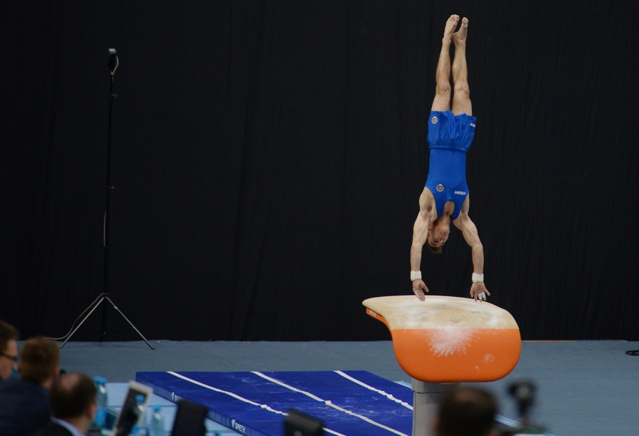 İdman gimnastikası üzrə dünya kubokunda kişilər arasında dayaqlı tullanma yarışının qalibi müəyyənləşib