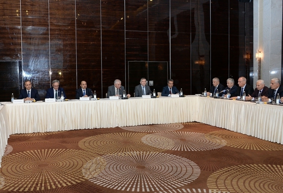 Bakıda prezident seçkilərində KİV-lərin rol və vəzifələrinə həsr edilən seminar-müşavirə keçirilib YENİLƏNİB VİDEO