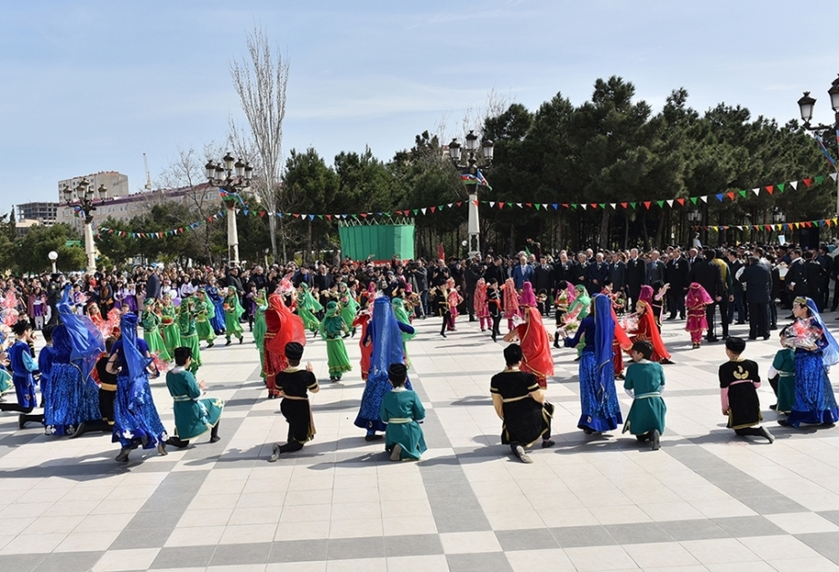 Sumqayıtda Novruz şənliyi - FOTOLENT VİDEO