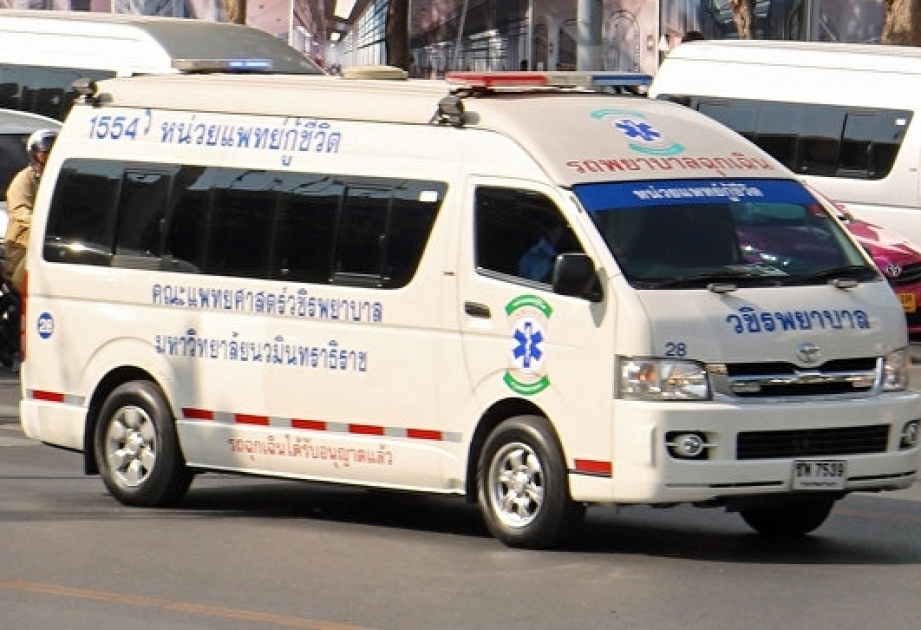 Tailandda ikimərtəbəli avtobusun yük maşını ilə toqquşması nəticəsində 19 nəfər ölüb