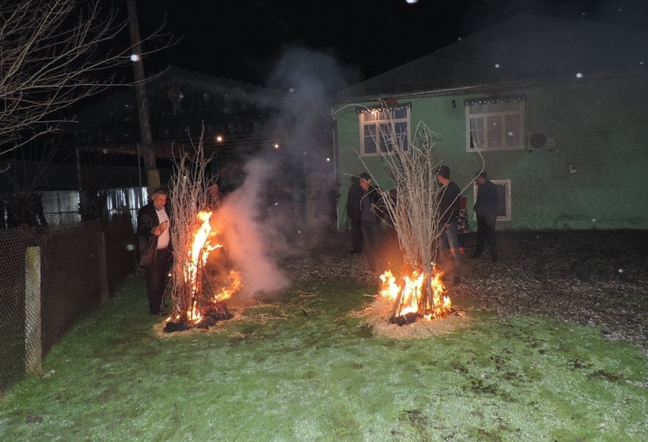 Novruz axşamının nəğməkar dəstəsi – “payadöydü” mərasimi VİDEO
