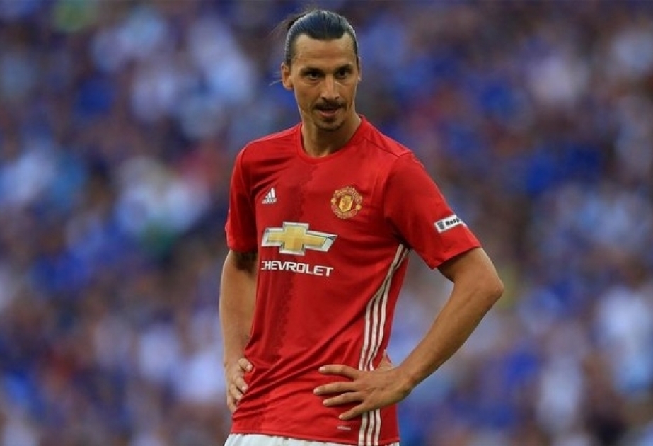 “Mançester Yunayted” Zlatan İbrahimoviç ilə müqaviləyə xitam verib
