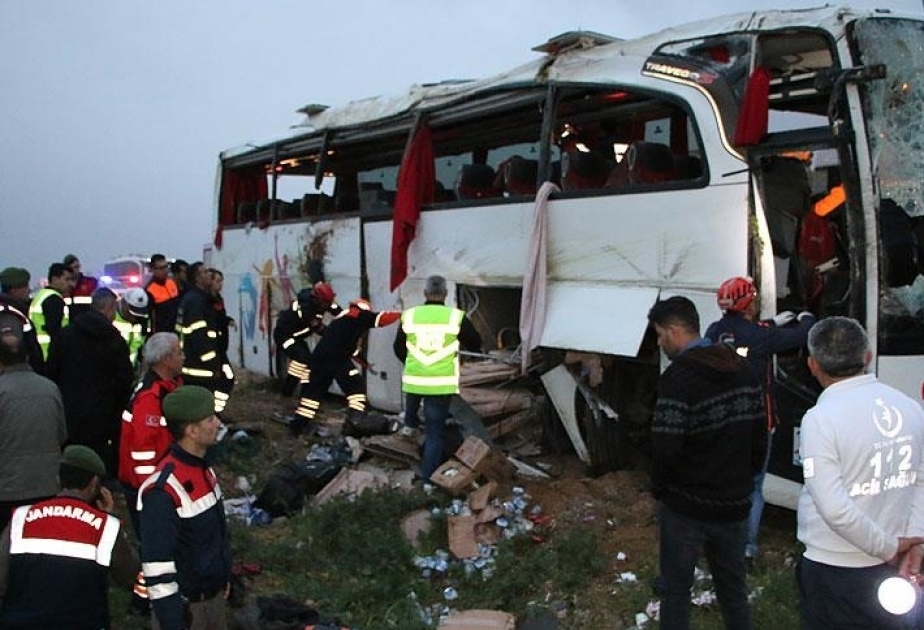 Türkiyədə avtobus qəzası: 4 sərnişin ölüb, 37 nəfər xəsarət alıb VİDEO