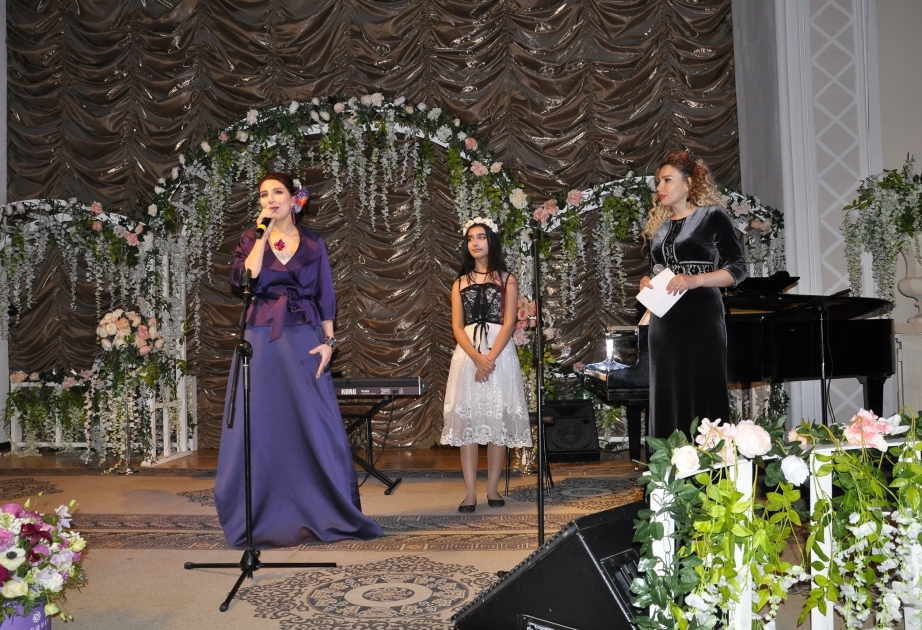 Fidan Hacıyevanın Vokal Musiqi Məktəbi “Baharın səsi” adlı konsert proqramını təqdim edib