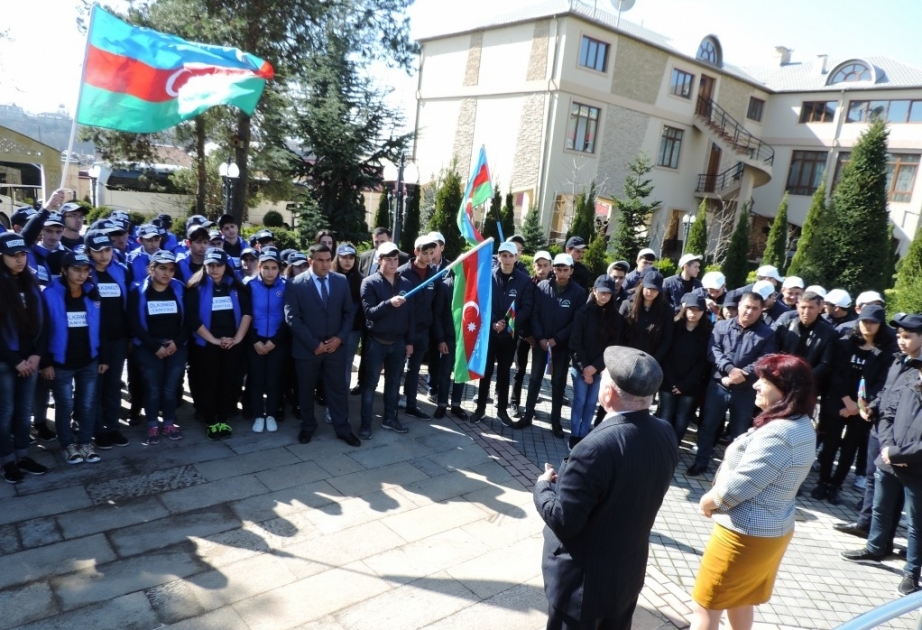 Məktəblilər Quba və Qusarın görməli yerləri ilə tanış olublar