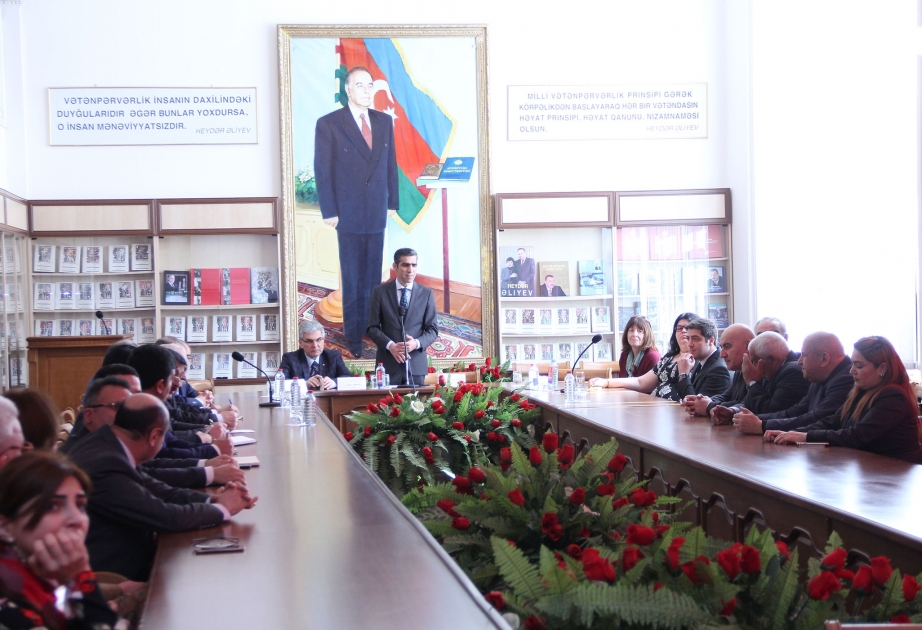 Azərbaycan Dövlət Pedaqoji Universitetində amerikalı alimin “Təhsildə tədqiqat” mövzusunda məruzəsi dinlənilib