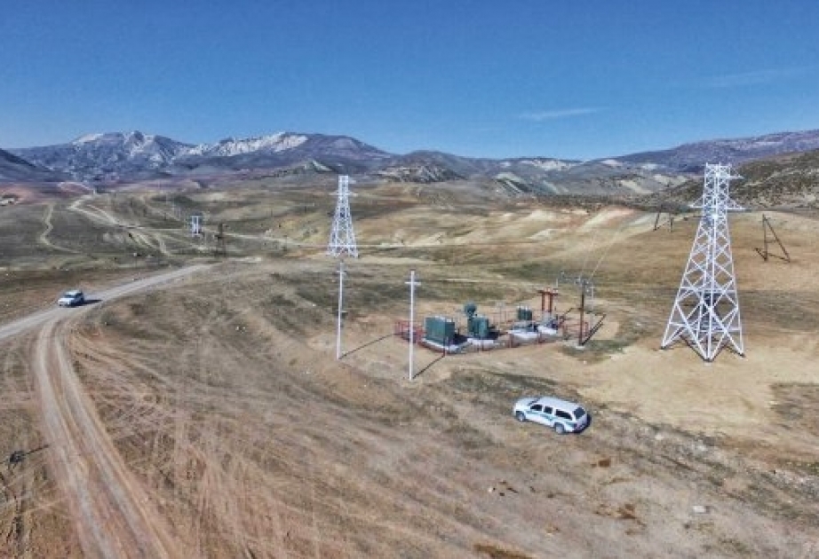 “Azərişıq” ASC regionlarda güclü küləyin elektrik şəbəkələrinə vurduğu ziyanı aradan qaldırıb