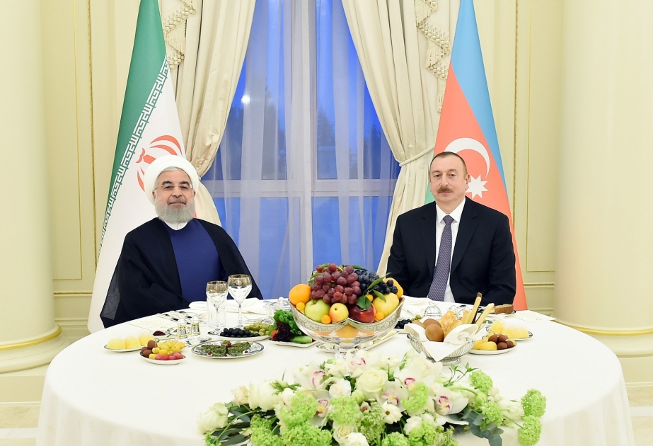 President Ilham Aliyev hosted official reception in honor of Iranian President Hassan Rouhani VIDEO