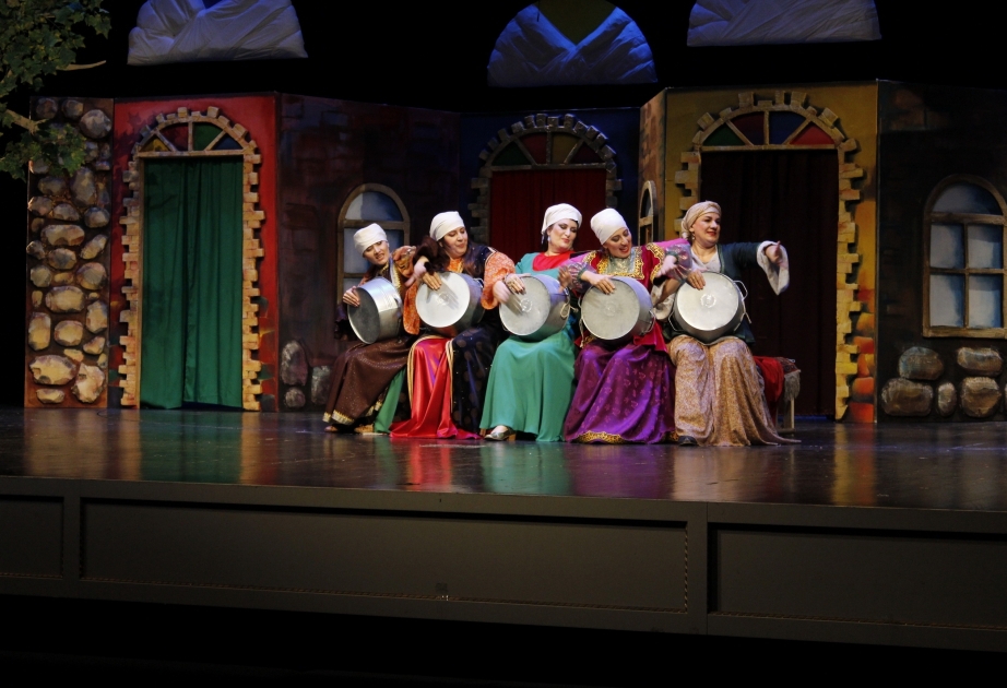 Bayram günləri Musiqili Teatrın tamaşalarını mindən çox teatrsevər izləyib