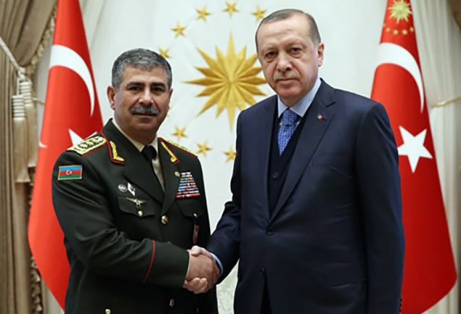 Türkiyə Prezidenti Azərbaycanın müdafiə nazirini qəbul edib