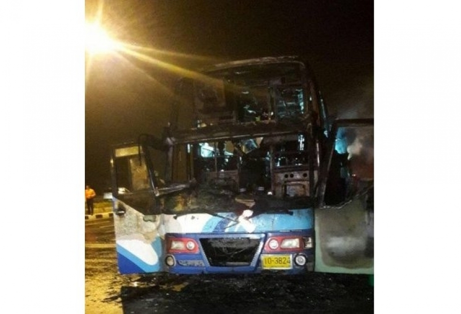 Tailandda 20 insan avtobusda diri-diri yanıb