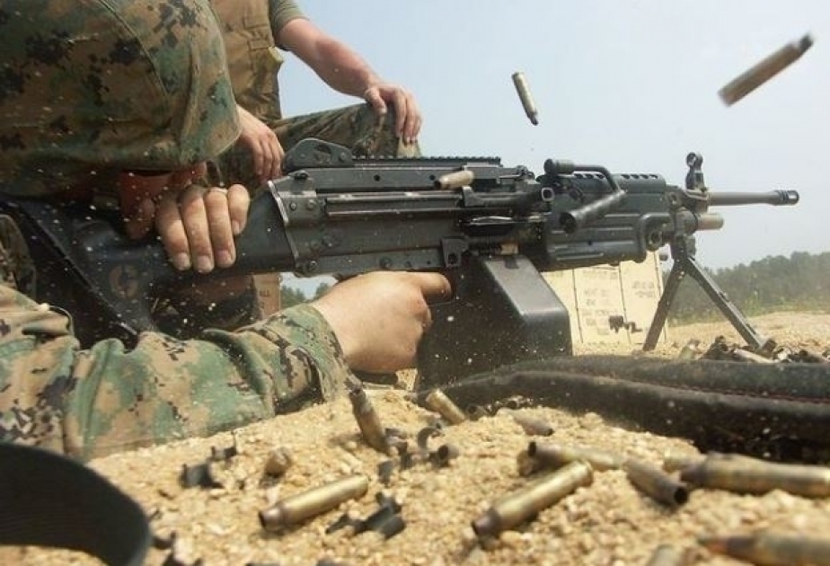 Trotz Waffenruhe nimmt armenische Armee aserbaidschanische Stellungen unter Feuer