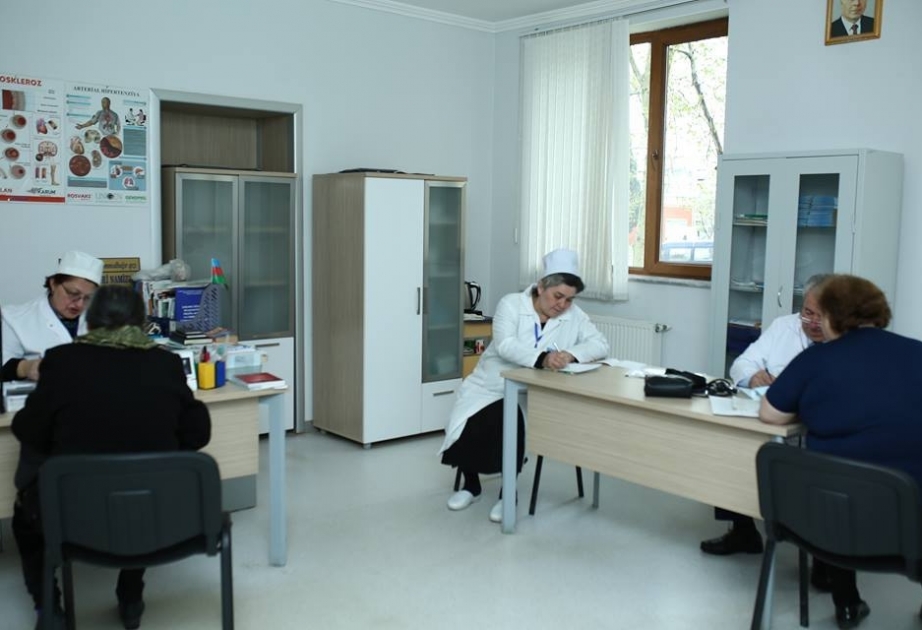 Gəncə şəhər sakinləri üçün Səhiyyə Nazirliyinin aparıcı mütəxəssislərinin iştirakı ilə məsləhət və konsiliumlar təşkil edilib