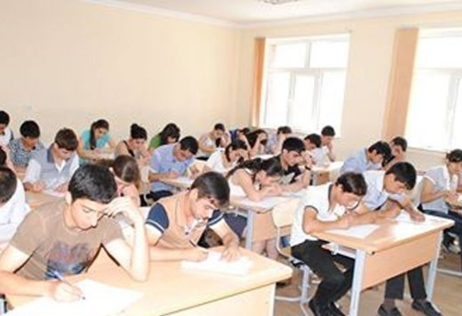 Ali məktəblərə qəbulla əlaqədar ilk sınaq imtahanı keçirilir
