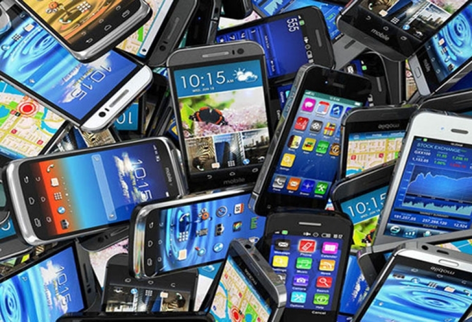 Mağazalardan mobil telefonlar oğurlayan şəxs saxlanılıb