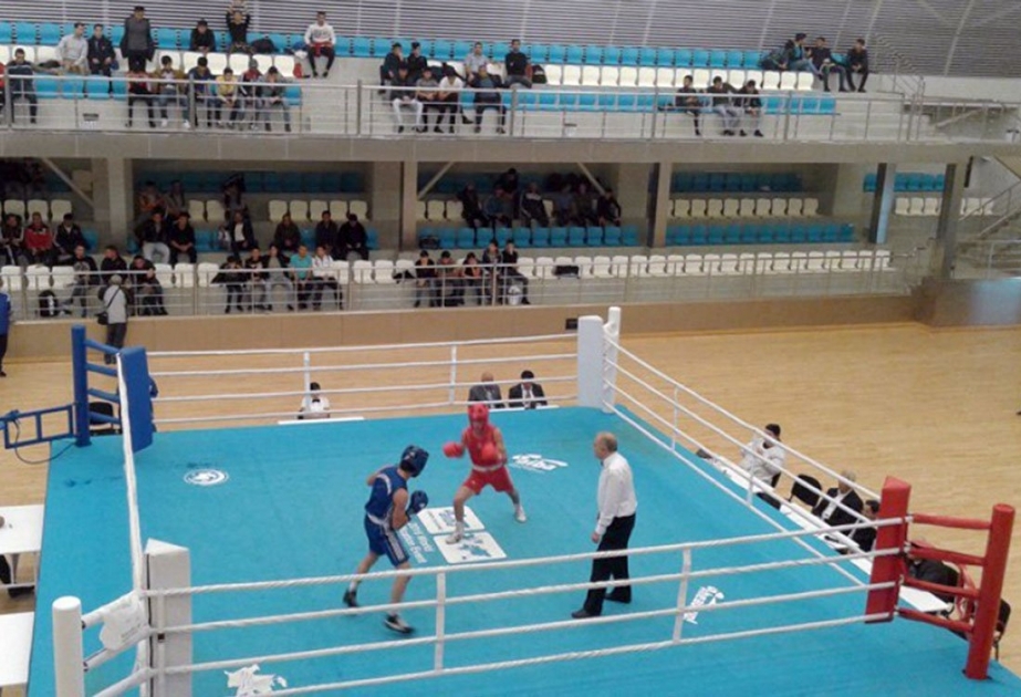 “Neftçi İdman Klubu”nun yeniyetmə boksçuları ölkə birinciliyində 10 medal qazanıblar