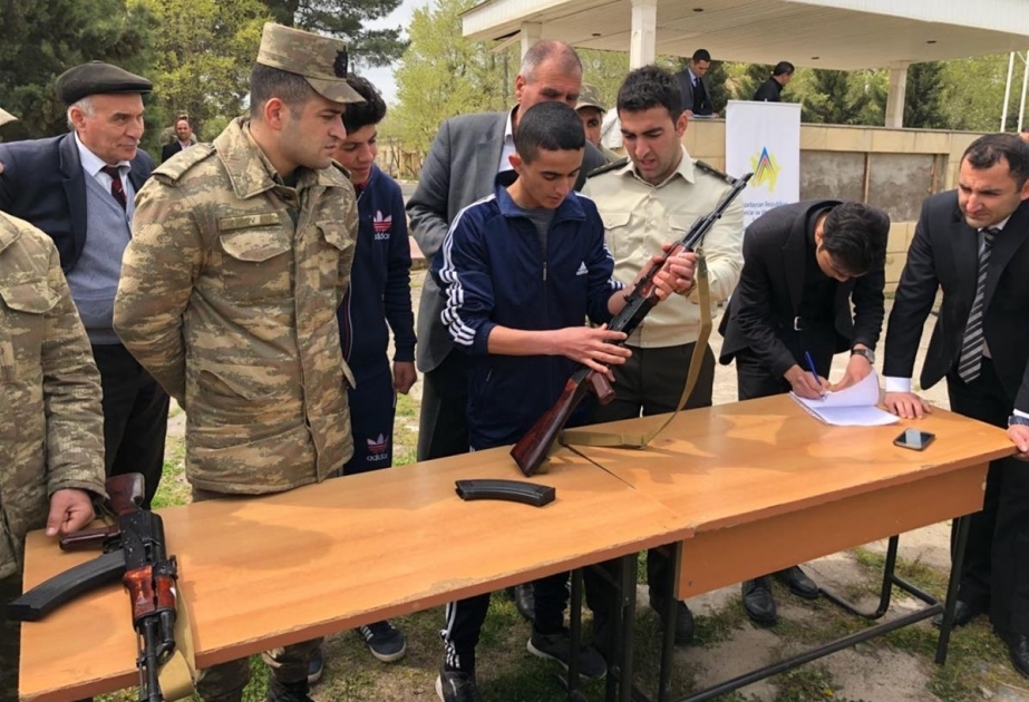 Salyan rayonunda “Şahin” hərbi idman oyunu üzrə rayon birinciliyinin qalibləri mükafatlandırılıb