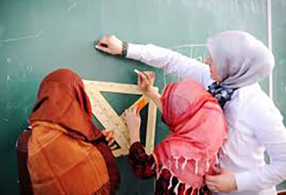 Avstriya hökuməti uşaq bağçalarında və ibtidai məktəblərdə baş örtüyünün qadağan olunmasına çalışır