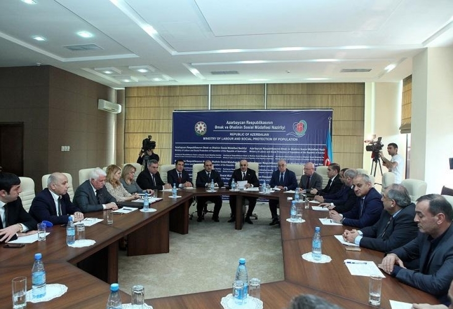 Əmək və Əhalinin Sosial Müdafiəsi Nazirliyi yanında İctimai Şuranın üzvləri ilə görüş olub