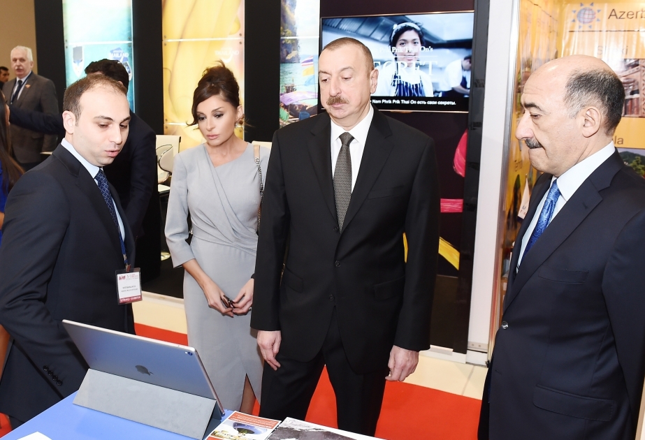 Präsident Ilham Aliyev besucht XVII. Internationale Tourismus-und Reisemesse “AITF-2018“ VIDEO