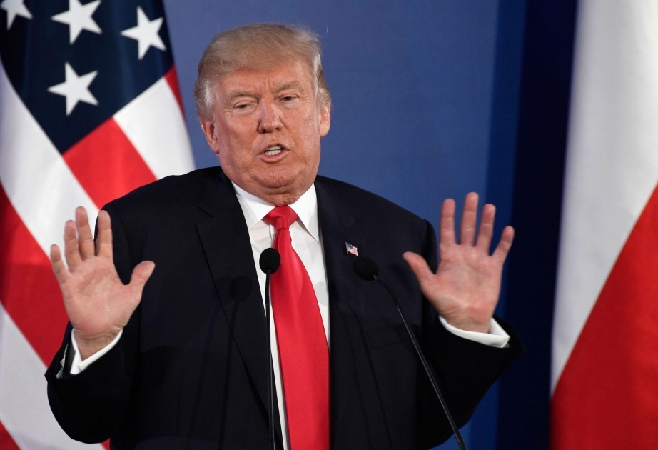 Donald Tramp Çin mallarına tarifi 100 milyard dollaradək artırmağı təklif edib