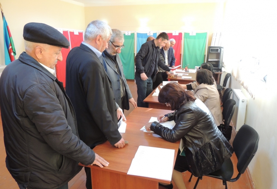 Cəbhə kəndinin sakinləri səsvermədə fəal iştirak edirlər