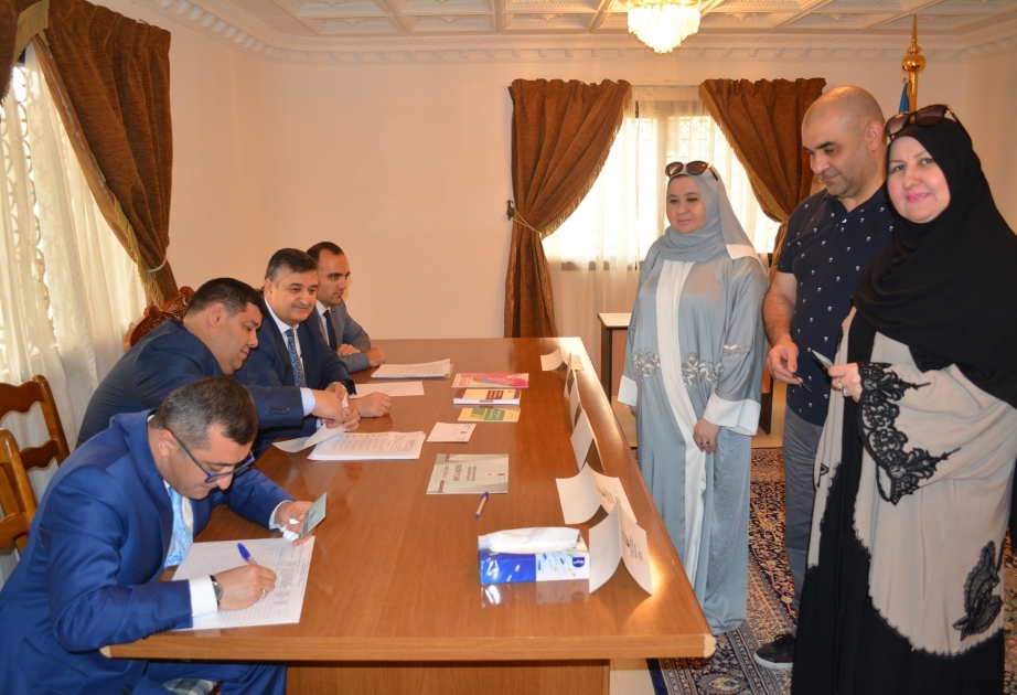 الاقتراع مستمر في المركز الانتخابي لدى السفارة الأذربيجانية في الرياض
