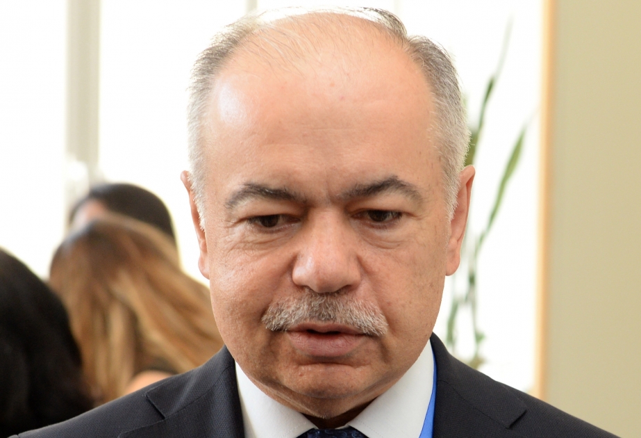 İlyas Umaxanov: seçki komissiyalarının əməkdaşları onlara həvalə edilmiş vəzifələrin öhdəsindən böyük peşəkarlıqla gəlirlər  VİDEO