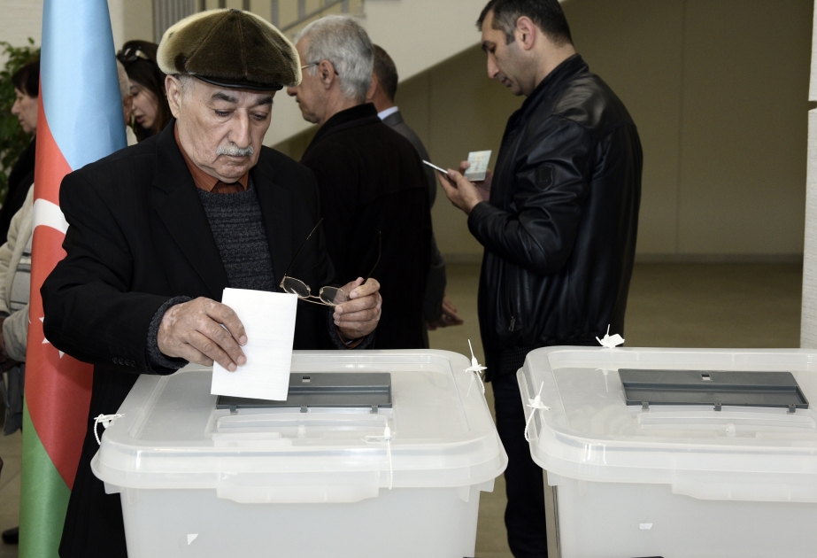 17 saylı Yasamal üçüncü seçki dairəsində seçicilərin yarıdan çoxu öz seçimlərini ediblər