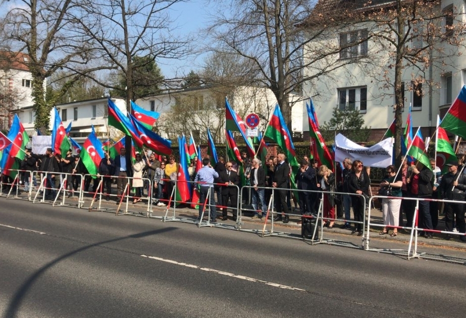 Berlində soydaşlarımızın həmrəylik aksiyası keçirilib