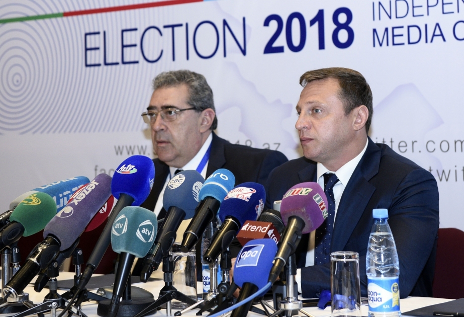 Konstantin Razvozov: Azərbaycan xalqını demokratiya bayramı münasibətilə təbrik edirəm