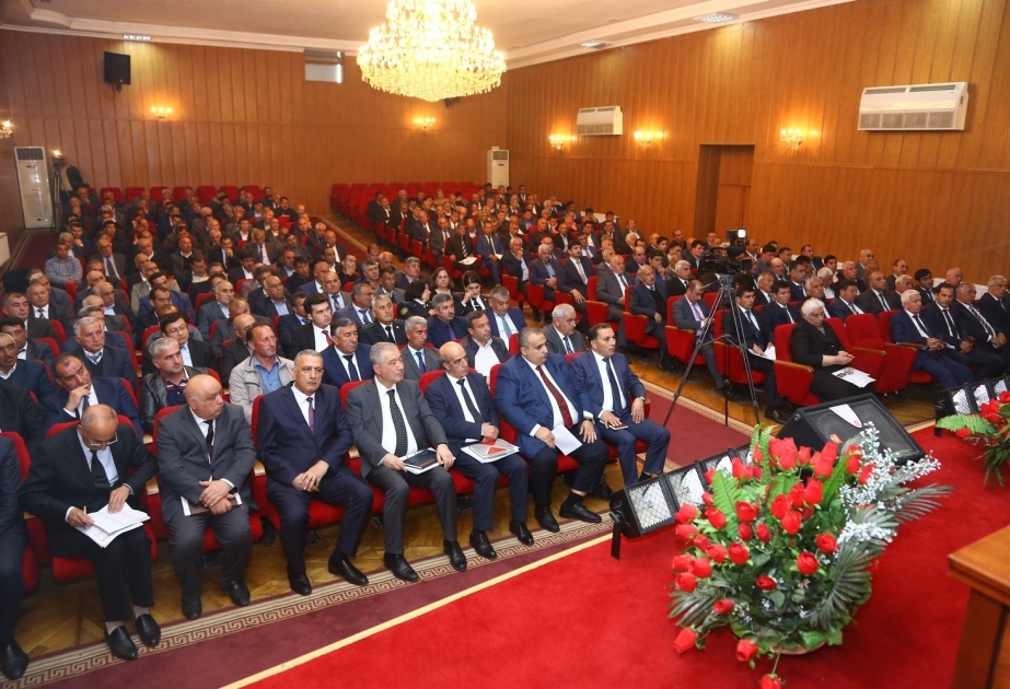 Bölgələrdə keçirilən müşavirələrdə pambıq səpininə hazırlıq və səpinin səmərəli təşkili müzakirə edilib