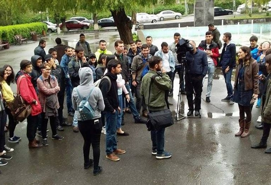 Yerevanda Serj Sarkisyana qarşı tələbələrin kütləvi aksiyası başlayıb