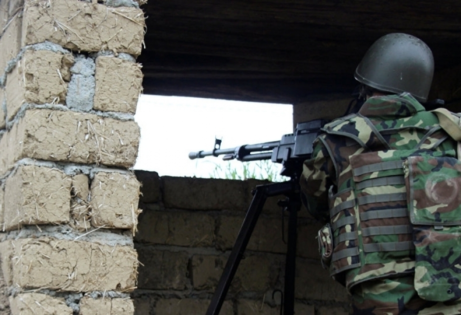 Armenische Einheiten setzen großkalibrige Maschinengewehre ein