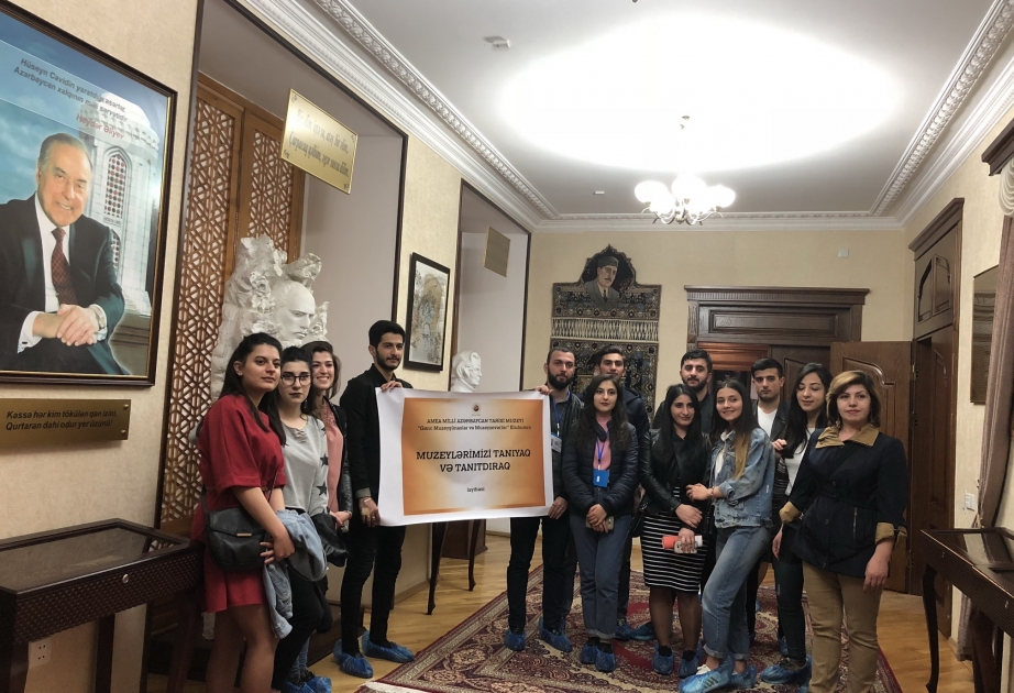Gənc muzeyşünaslar Cavid irsini öyrənirlər