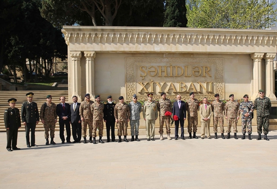 Delegation der Pakistanischen Nationalen Verteidigungsuniversität ist zu Besuch in Aserbaidschan