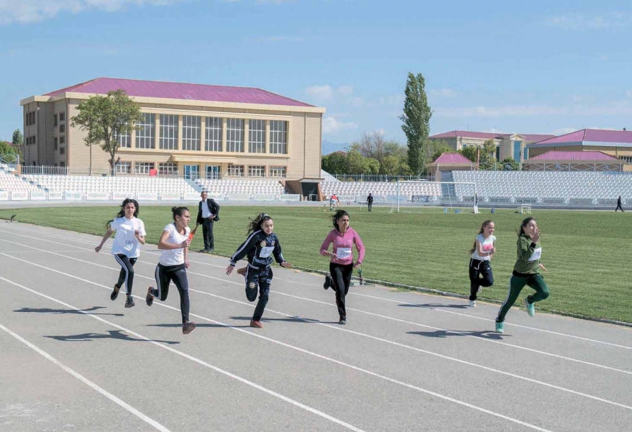 Qızlar аrаsındа keçirilən yüngül atletika birinciliyinə yekun vurulub
