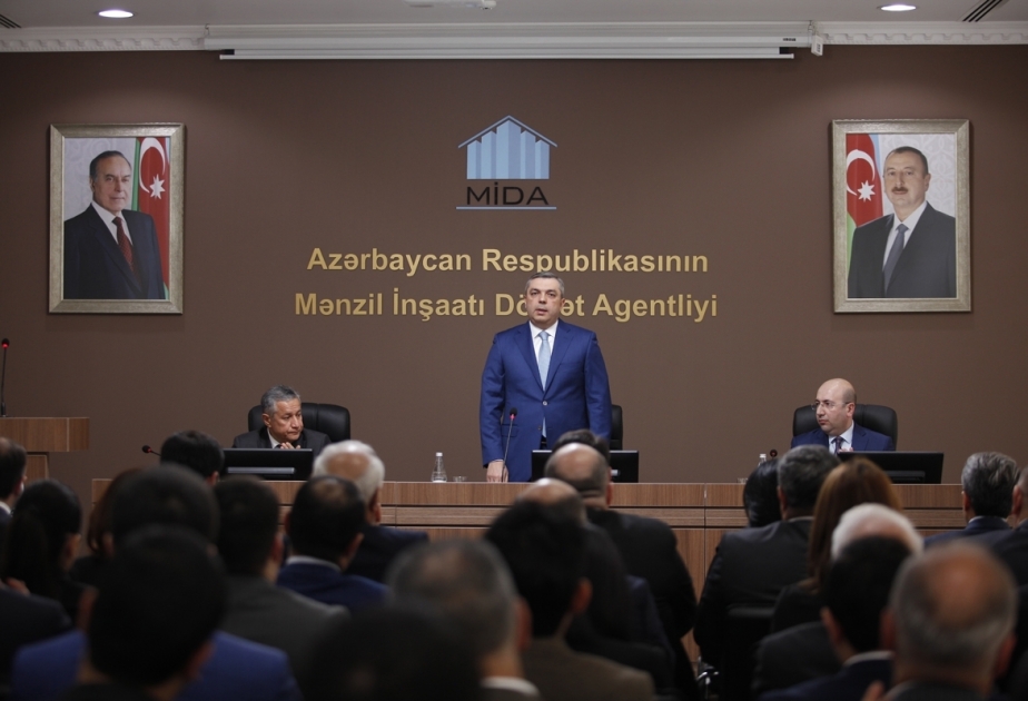 Mənzil İnşaatı Dövlət Agentliyinin yaradılmasının 2-ci ildönümü münasibətilə hesabat iclası keçirilib